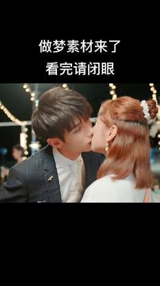 薄纱衬衫搭配紧身牛仔裤，清爽显气质，你觉得怎么样？